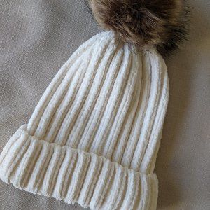 Pom Pom Winter Beanie